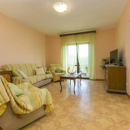 Ferienhaus Laura Vikendica